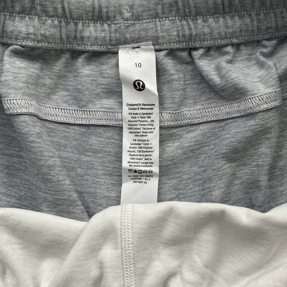🆕 Lululemon Soft Jersey Straight-Leg Mid-Rise Pant Short 29", Size 10, NWOT - Picture 5 of 5